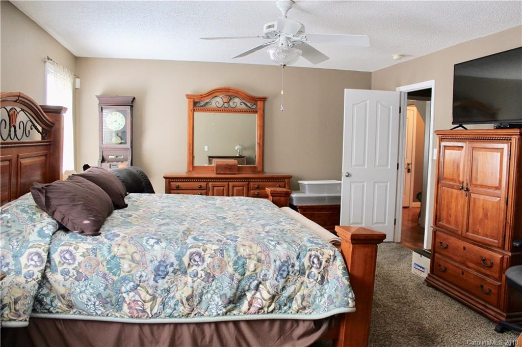 2393 Killian Road Lincolnton, NC 28092 - Photo 13 of 17 Gallery Image 13