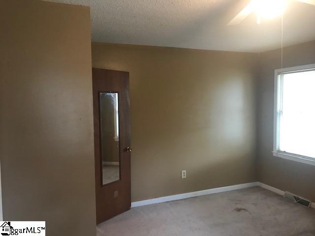 210 State Rd S-30-874 Clinton, SC 29325 - Photo 17 of 24 Gallery Image 17