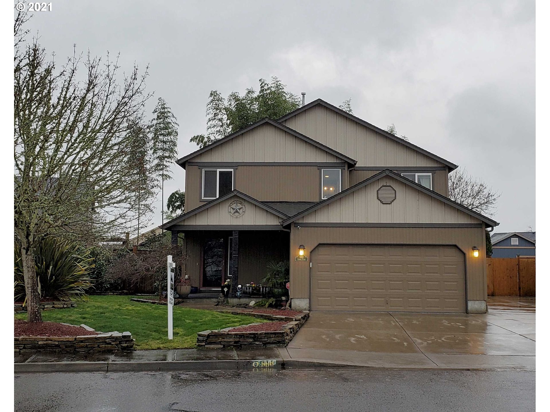 5911 Pumice Place Springfield, OR 97478 - Photo 1 of 17 Gallery Image 1