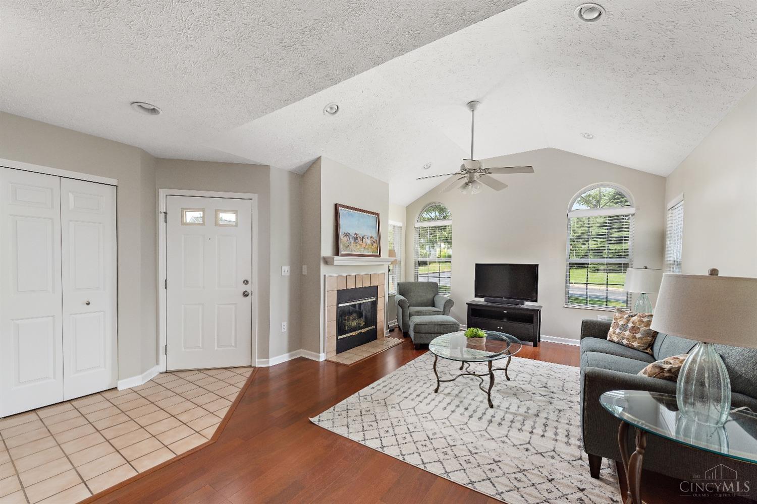 3357 Ravine Place Mason, OH 45039 - Photo 6 of 20 Spacious and open concept vaulted ceiling living room with fireplace
