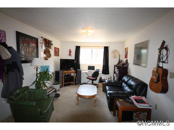 5 Glen View Road Arden, NC 28704 - Photo 2 of 7 Gallery Image 2