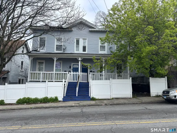 $650,000 | 118-120 Pequonnock Street, Bridgeport, CT 06604