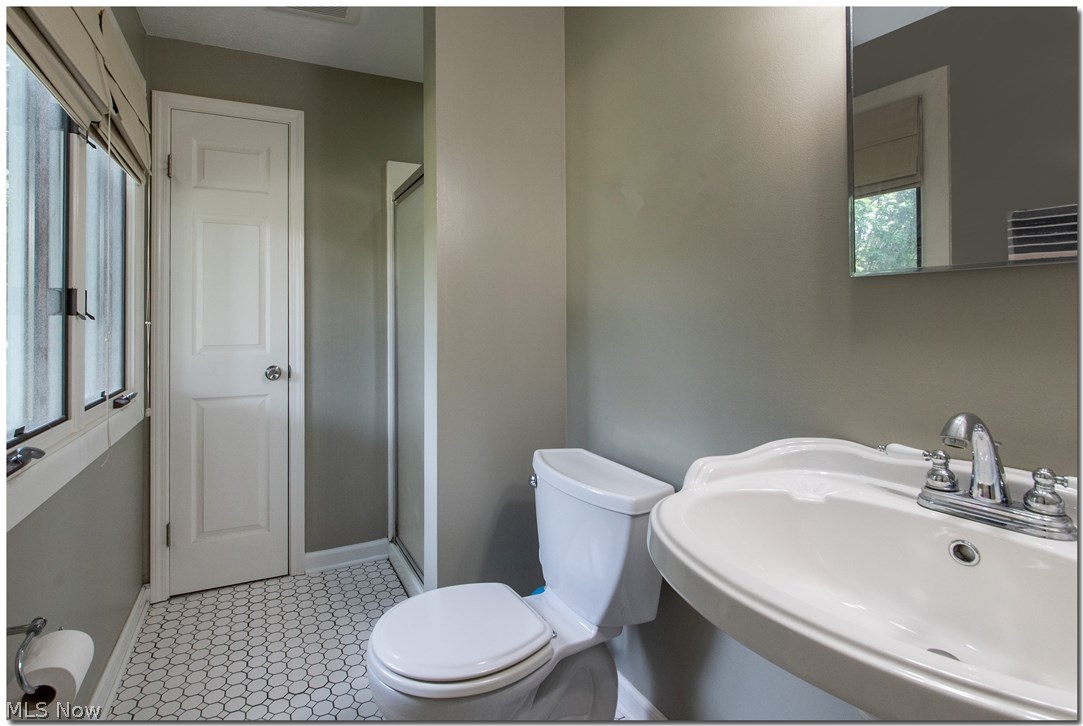 7911 Springledge Road Northfield, OH 44067 - Photo 27 of 28