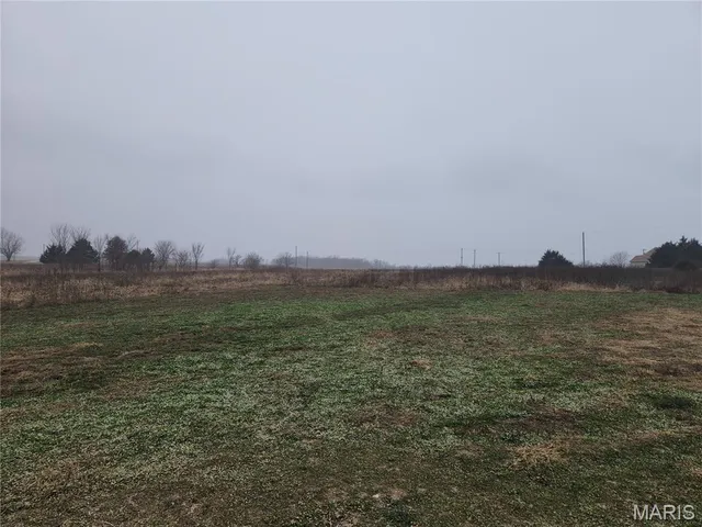 $310,000 | 23235 Dalton Road, Warrenton, MO 63383