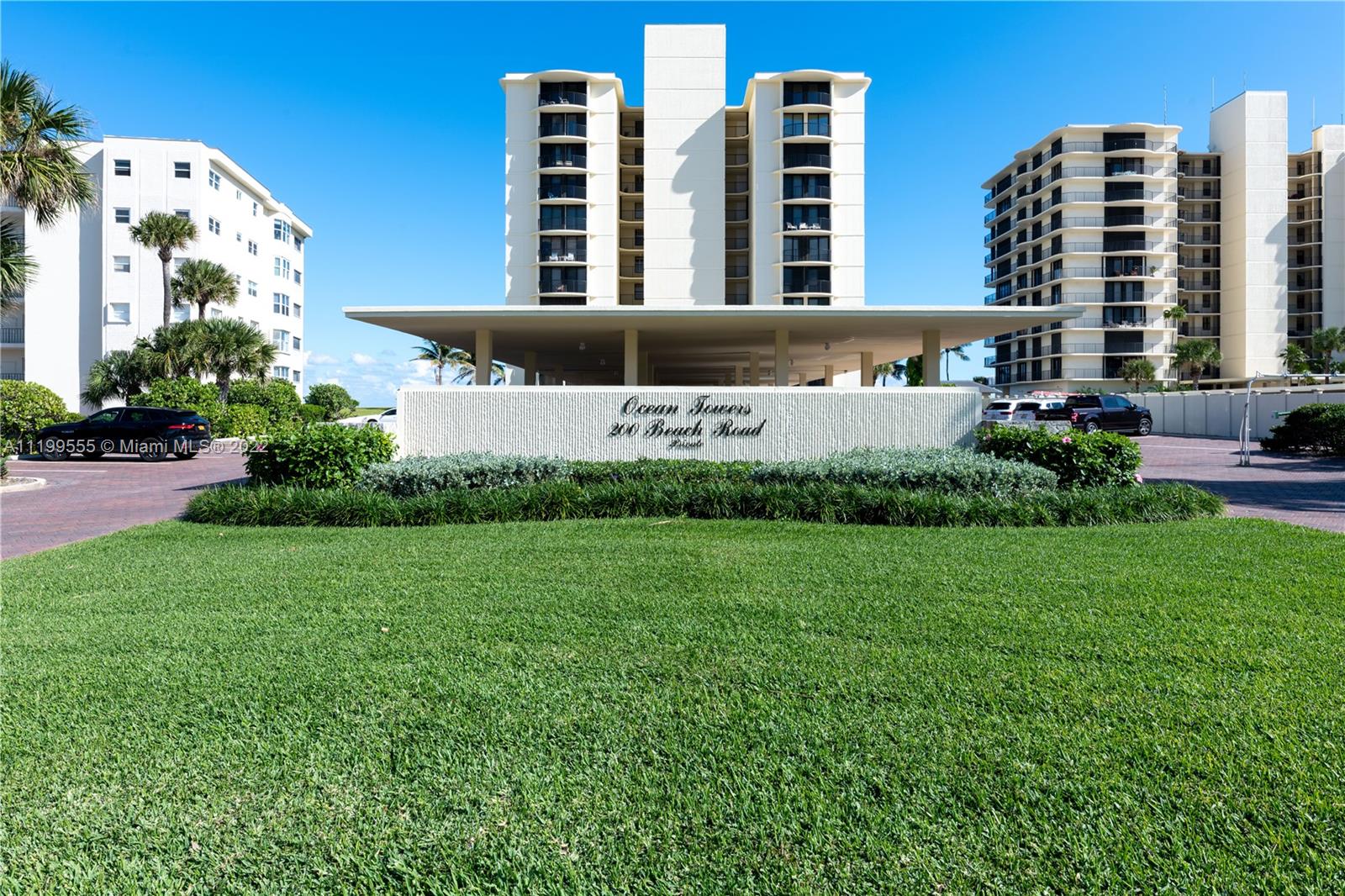 200 South Beach Road, Unit 301 Tequesta, FL 33469 - Photo 3 of 3 Gallery Image 3