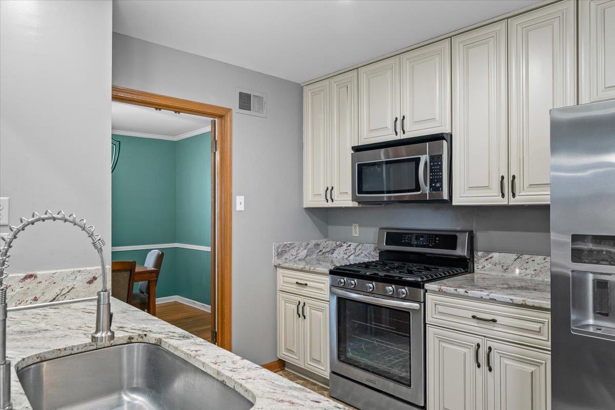 5457 Quince Road Memphis, TN 38119 - Photo 16 of 36