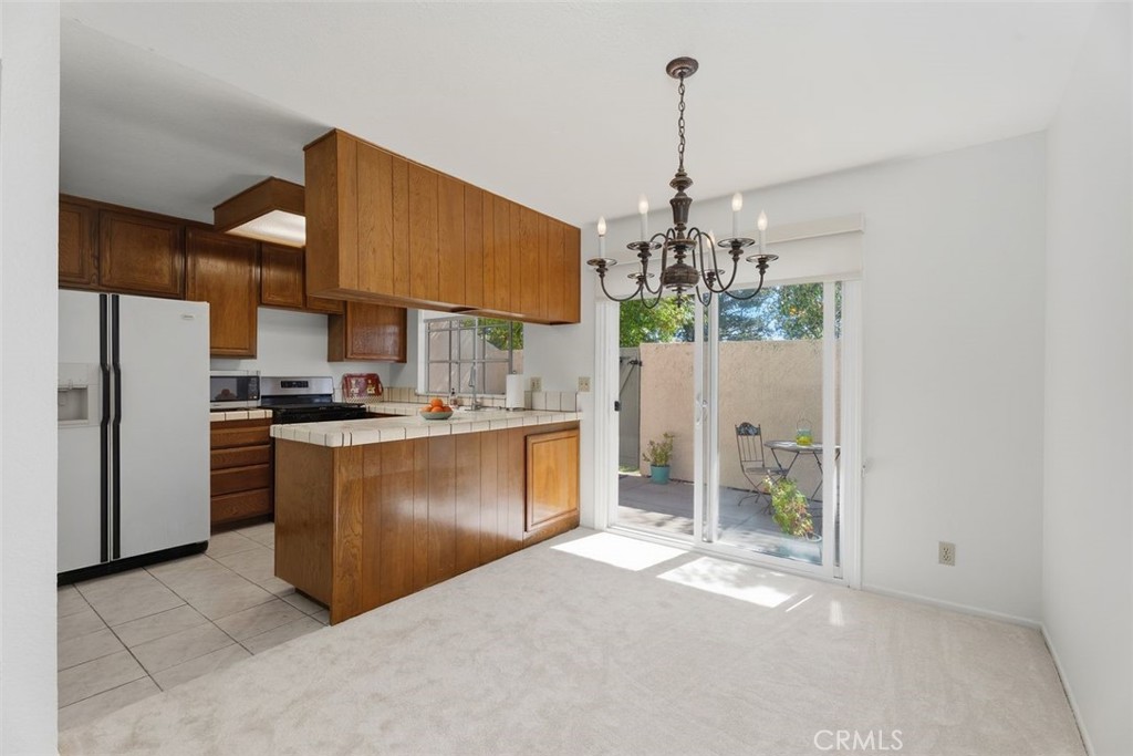 34 Exeter Irvine, CA 92612 - Photo 12 of 39
