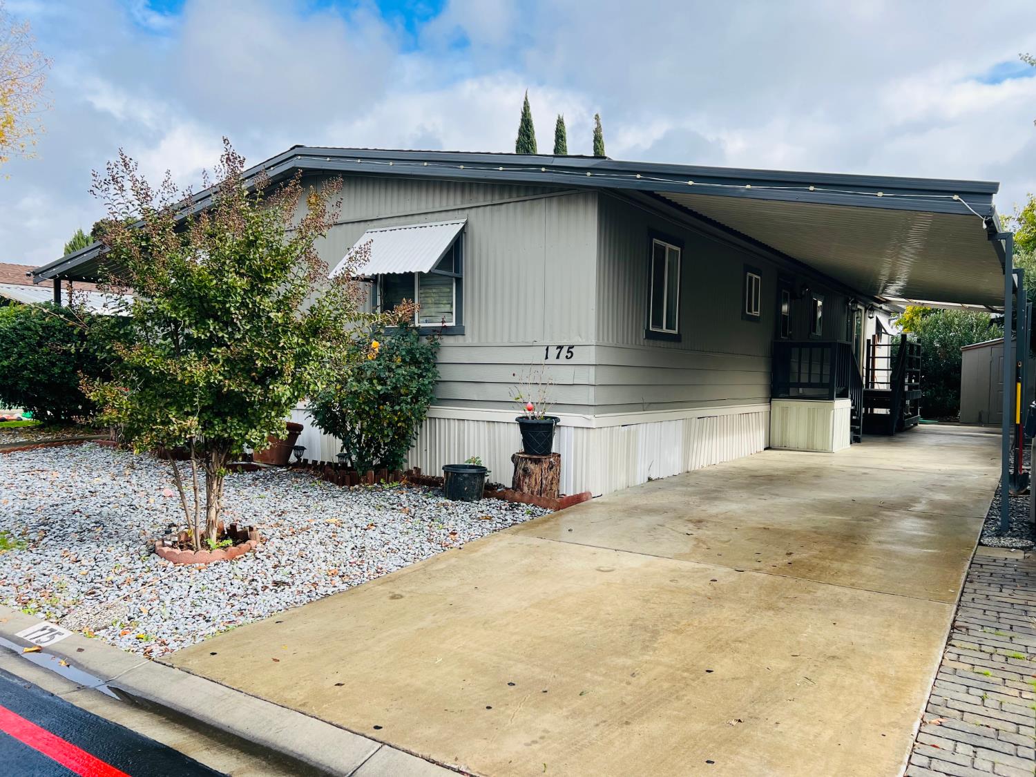 3950 Mack Road, Unit 175 Sacramento, CA 95823 - Photo 2 of 19 a view of a house with a patio