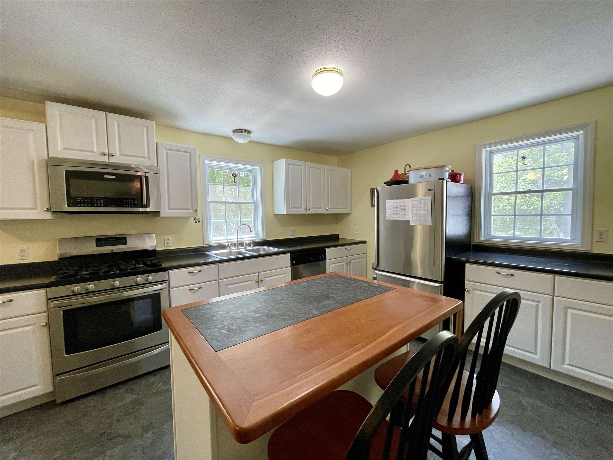 11 Jewell Road Wilmot, NH 03287 - Photo 4 of 27