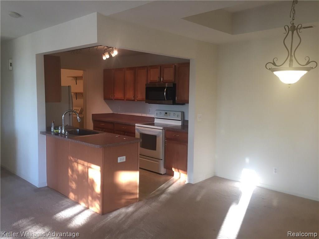 11790 Farmington Road Livonia, MI 48150 - Photo 10 of 15 IMG_1726.JPG
