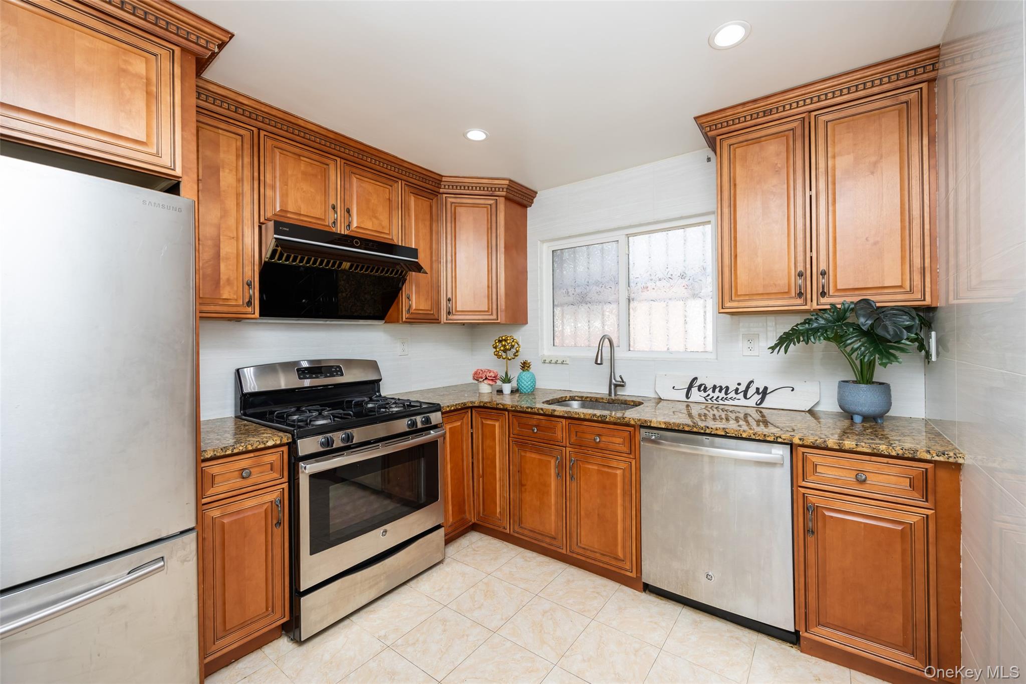 224-47 76th Road Queens, NY 11364 - Photo 22 of 49