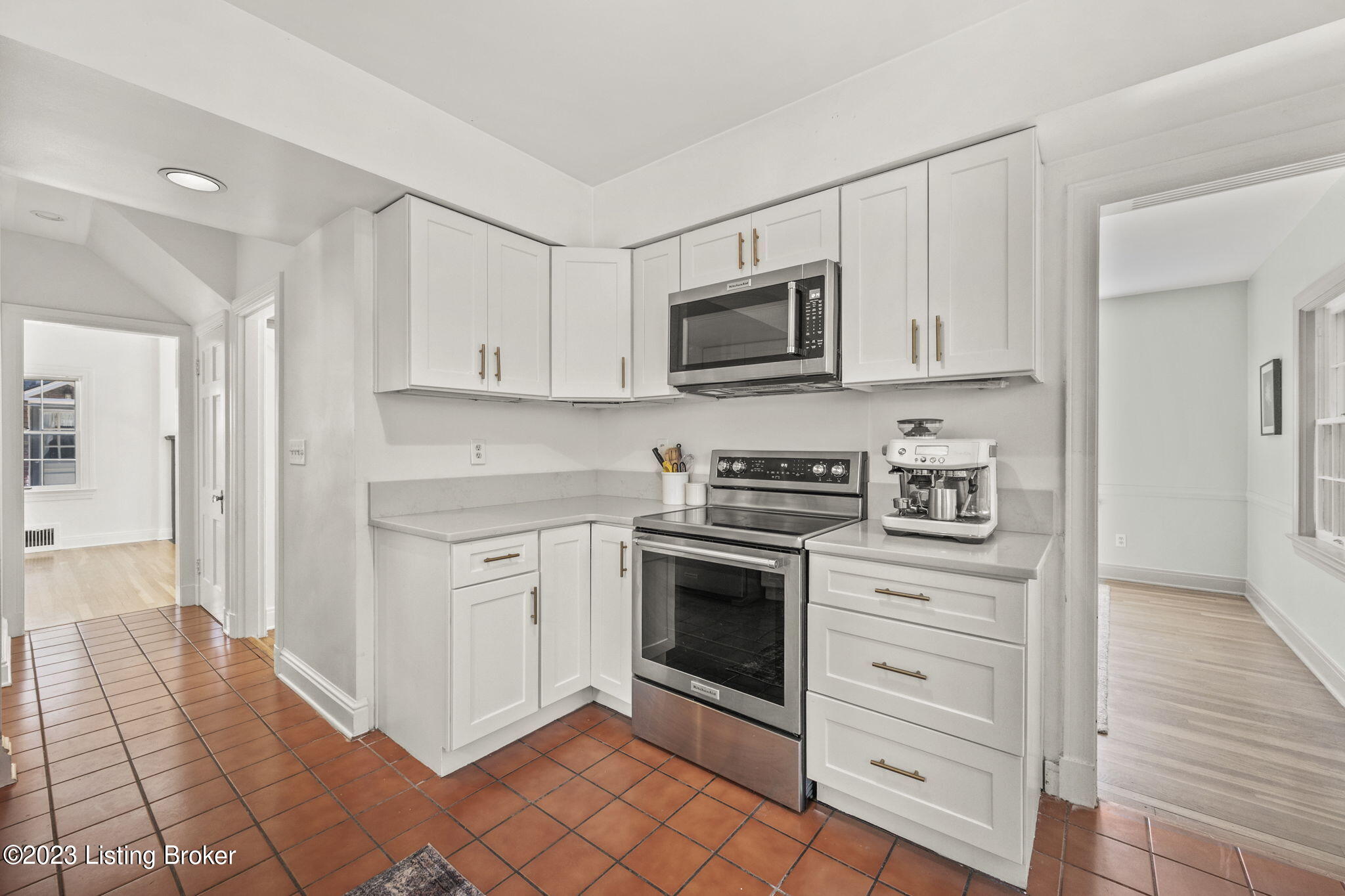 2885 Regan Road Louisville, KY 40206 - Photo 10 of 39 Updated kitchen