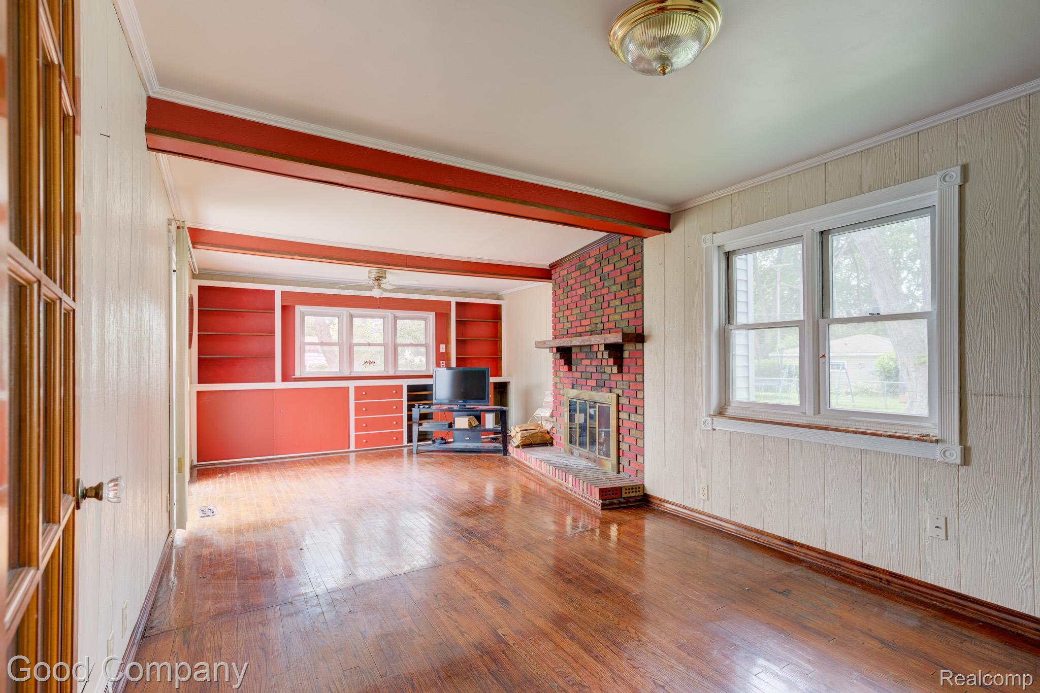 1355 Harvard Road Berkley, MI 48072 - Photo 18 of 42 1355 Harvard Ave.-18.jpg