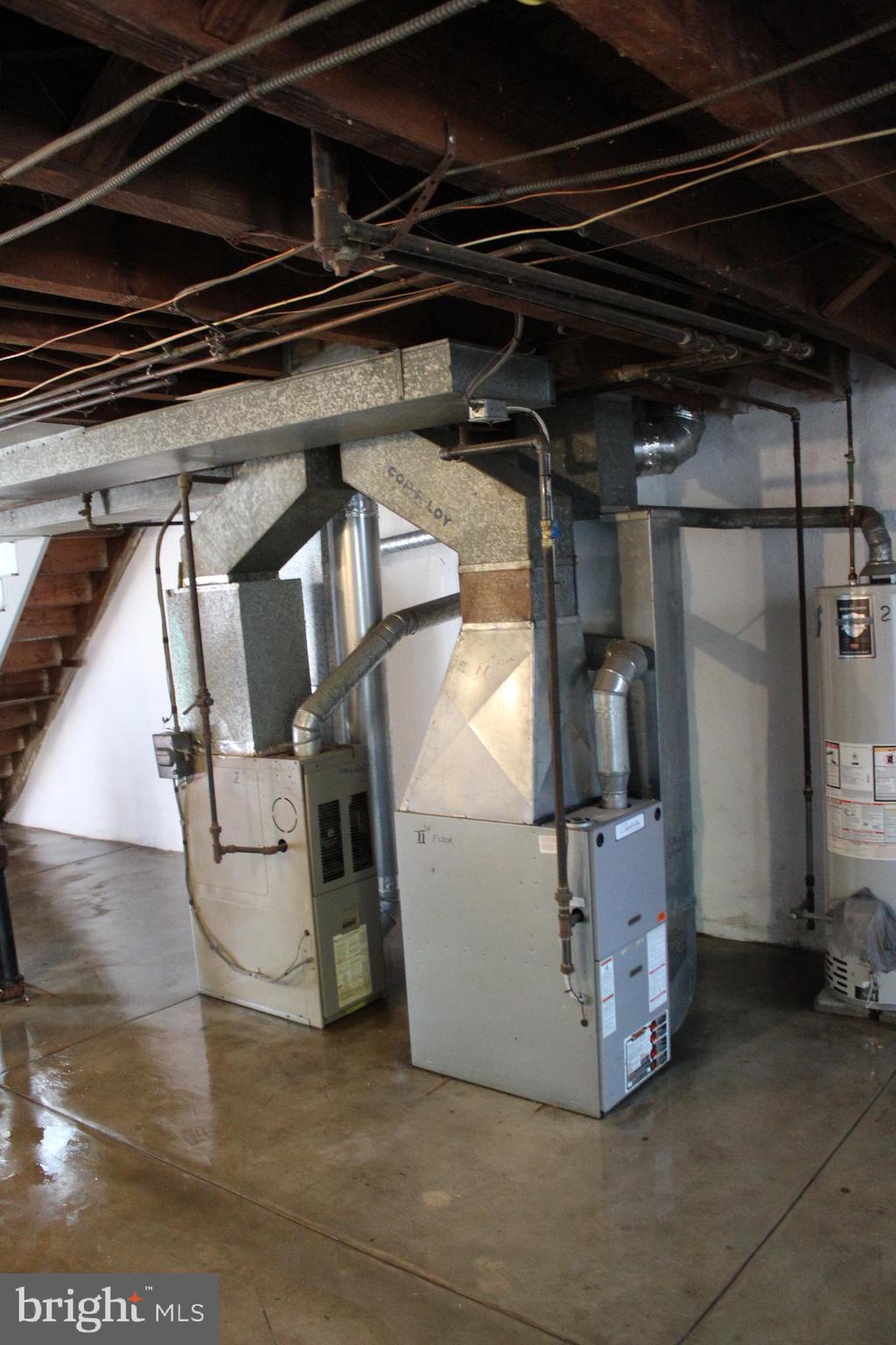 565 East Tabor Road Philadelphia, PA 19120 - Photo 16 of 20 a view of appliances