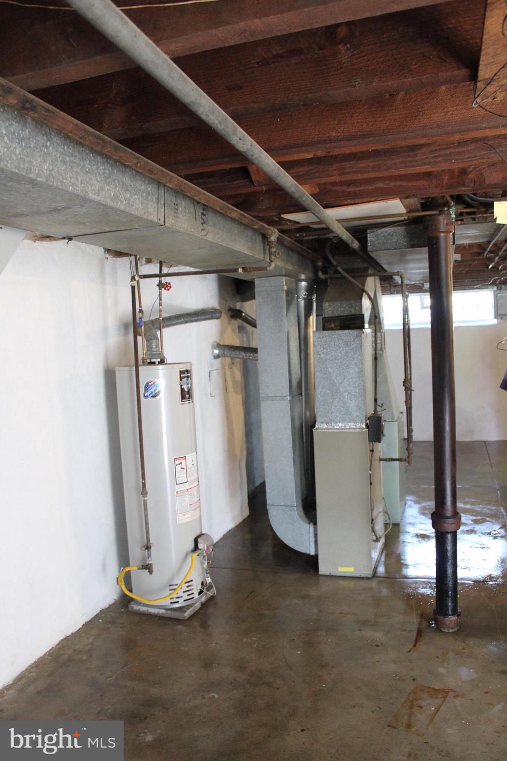 565 East Tabor Road Philadelphia, PA 19120 - Photo 17 of 20 a view of a storage room