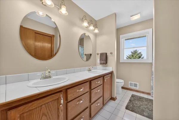 $599,900 | 12800 South Wright Road, Eagle, MI 48822