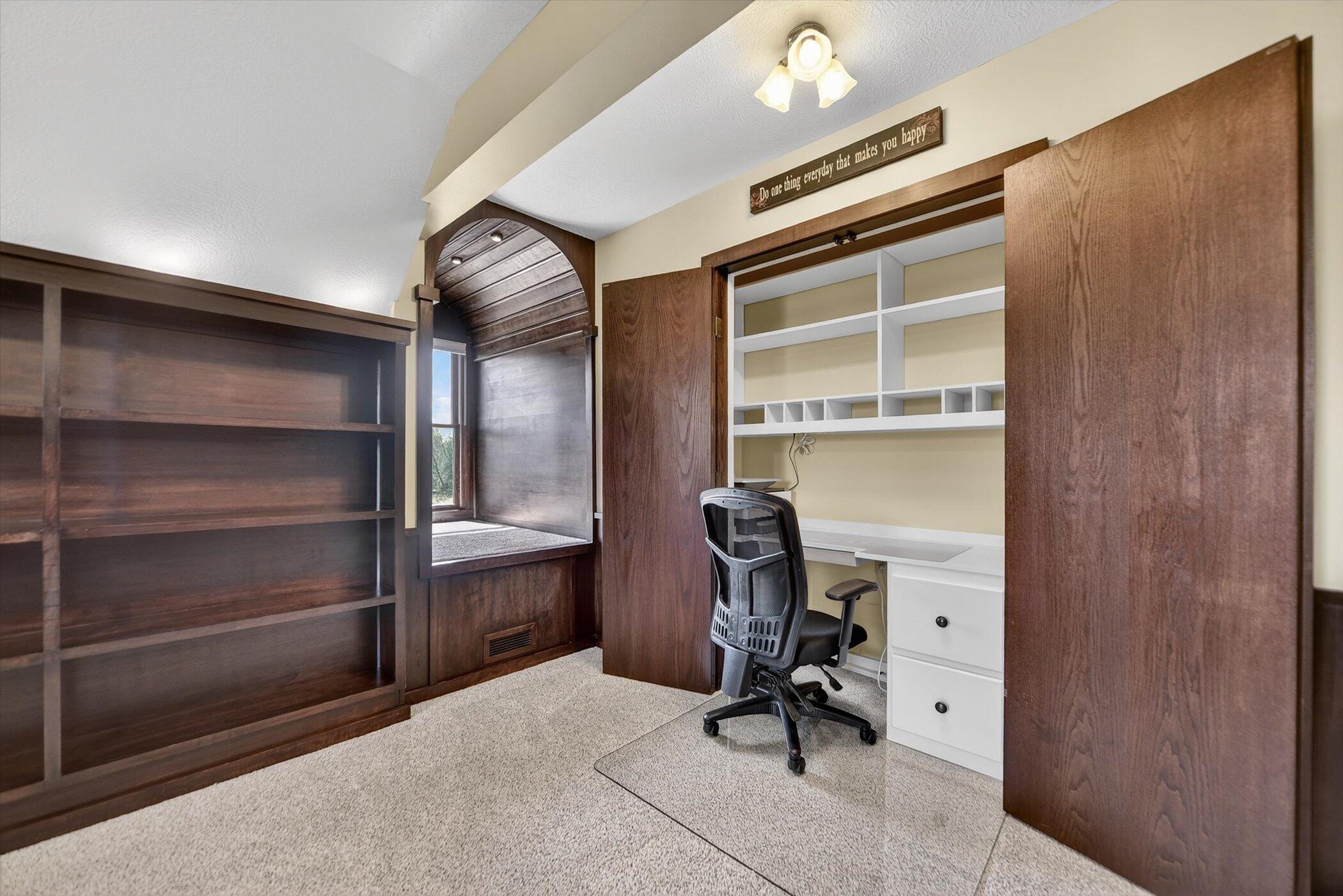 12800 South Wright Road Eagle, MI 48822 - Photo 38 of 58 38-12800 S Wright Rd Eagle-Windowstill