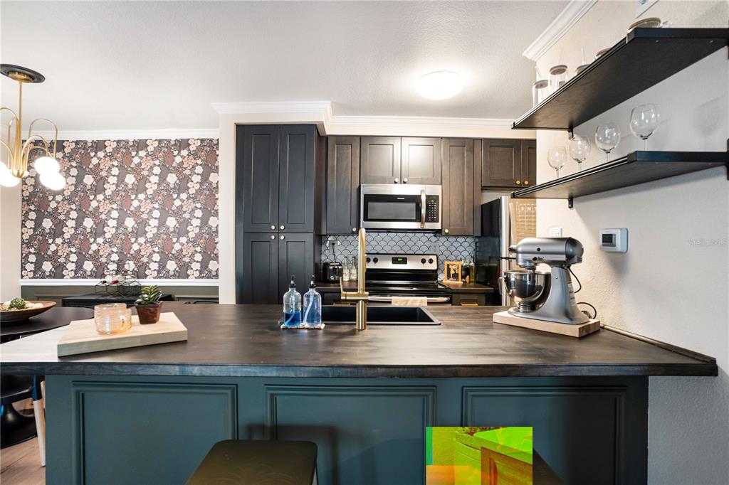 5306 Santa Rosa Court, Unit 341 Tampa, FL 33609 - Photo 6 of 20