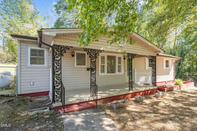 a view of backyard of house
