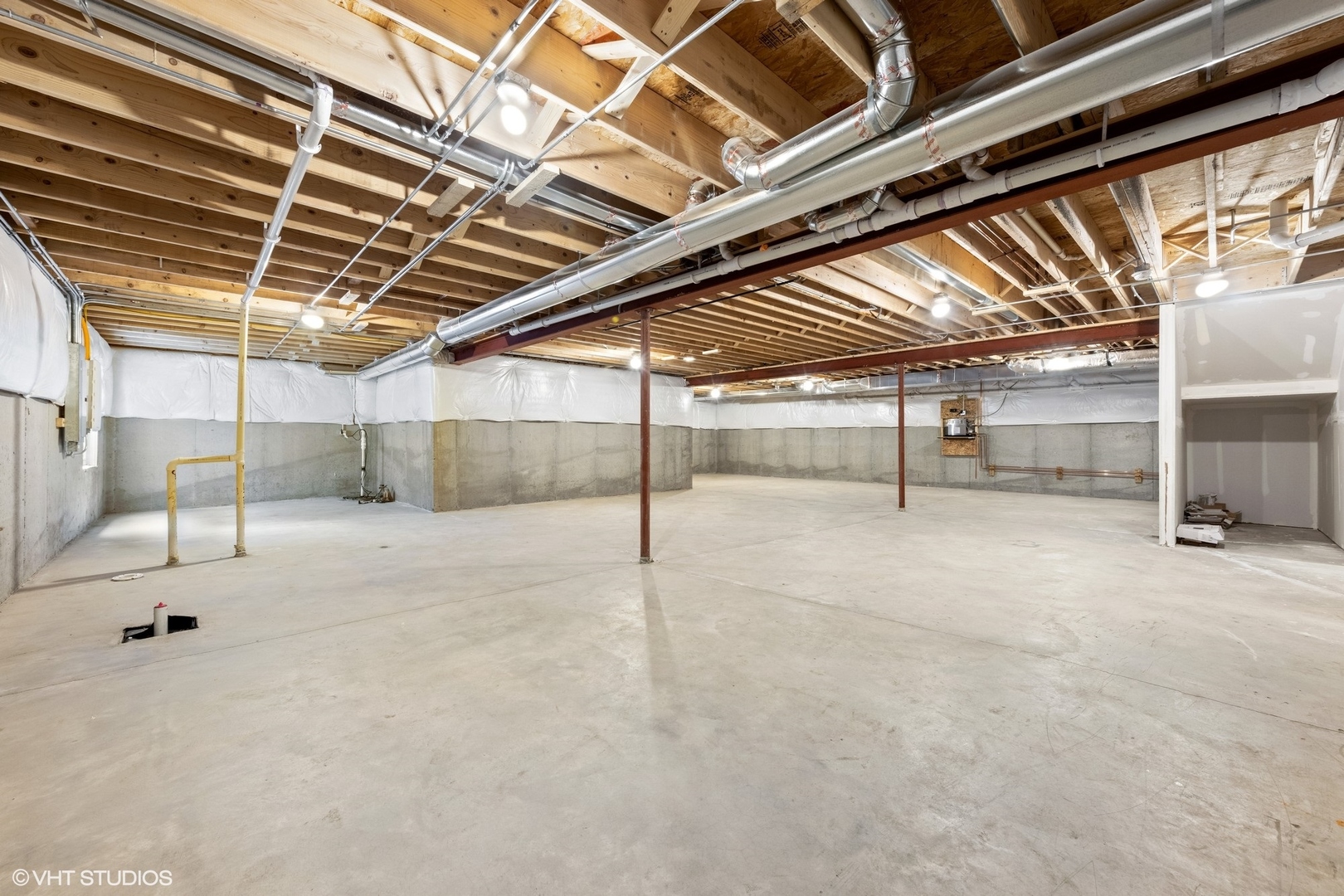 310 Arabian Circle Willowbrook, IL 60527 - Photo 29 of 36 a view of empty room with wooden floor