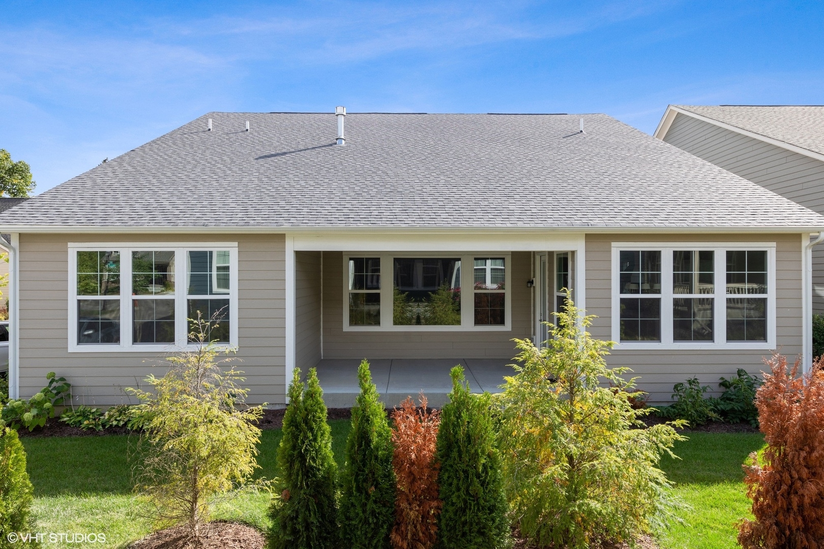 310 Arabian Circle Willowbrook, IL 60527 - Photo 32 of 36 front view of a house