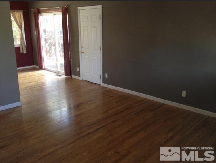 3425 Yosemite Place Reno, NV 89503 - Photo 3 of 13 Photo 3
