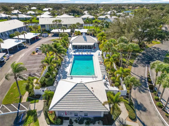 $225,000 | 433 Cerromar Lane, Unit 440, Venice, FL 34293