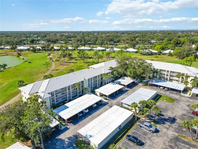 $225,000 | 433 Cerromar Lane, Unit 440, Venice, FL 34293