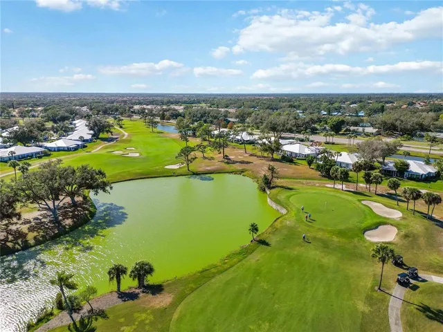 $225,000 | 433 Cerromar Lane, Unit 440, Venice, FL 34293