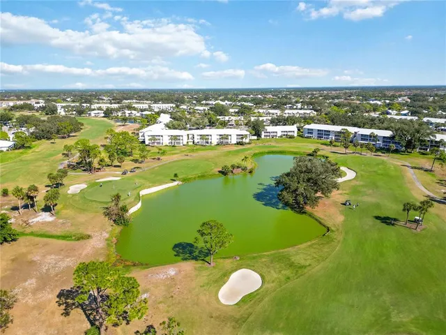 $225,000 | 433 Cerromar Lane, Unit 440, Venice, FL 34293