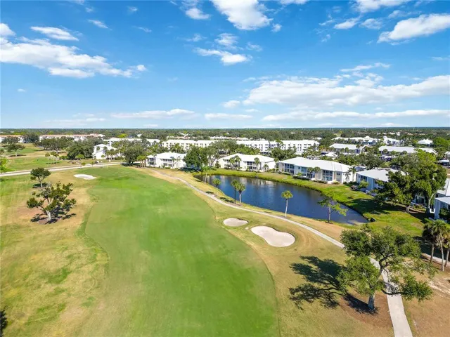 $225,000 | 433 Cerromar Lane, Unit 440, Venice, FL 34293