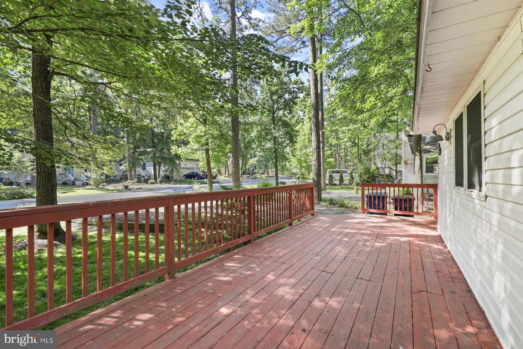 90 Windjammer Road Berlin, MD 21811 - Photo 28 of 32 Time to relax and enjoy this gorgeous front porch.