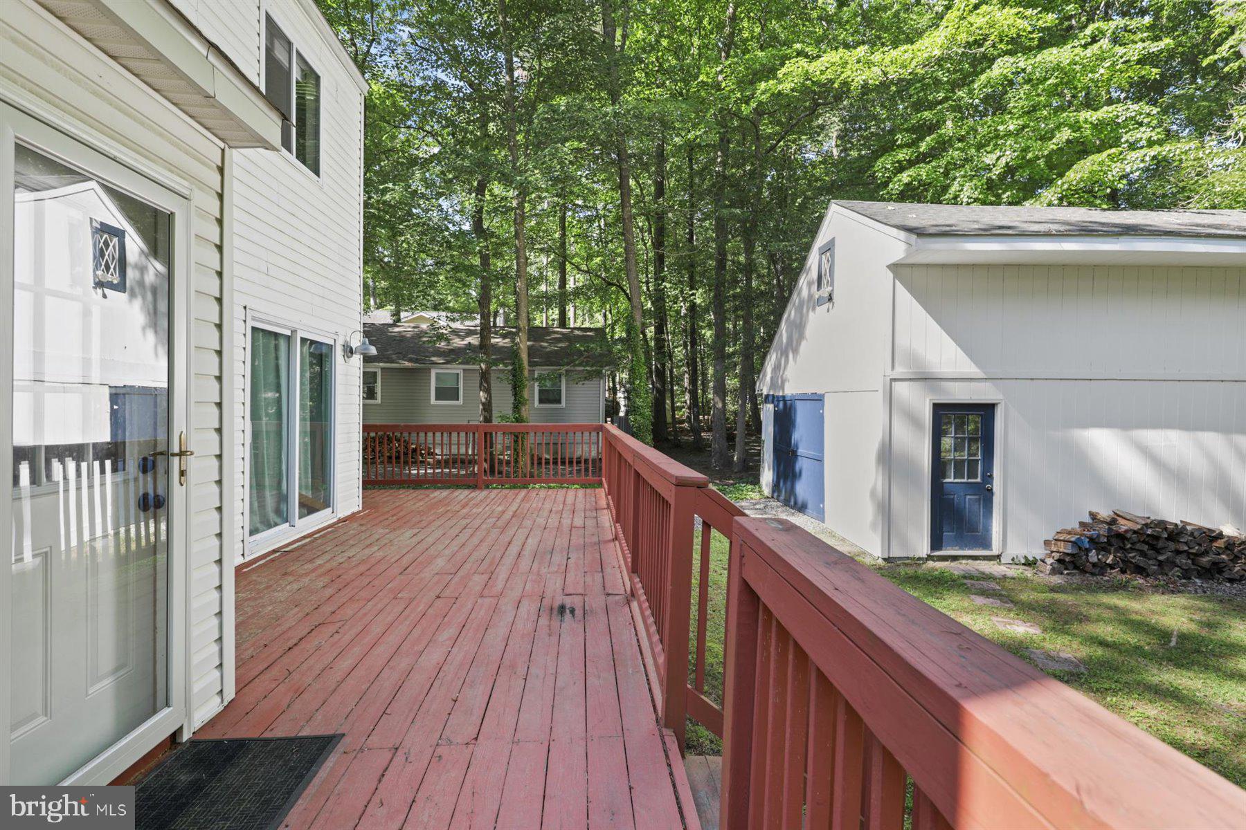90 Windjammer Road Berlin, MD 21811 - Photo 30 of 32 Back porch lovely view of the yard