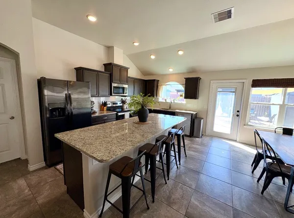 $2,200 | 7509 Loyd Neal Drive, Corpus Christi, TX 78414