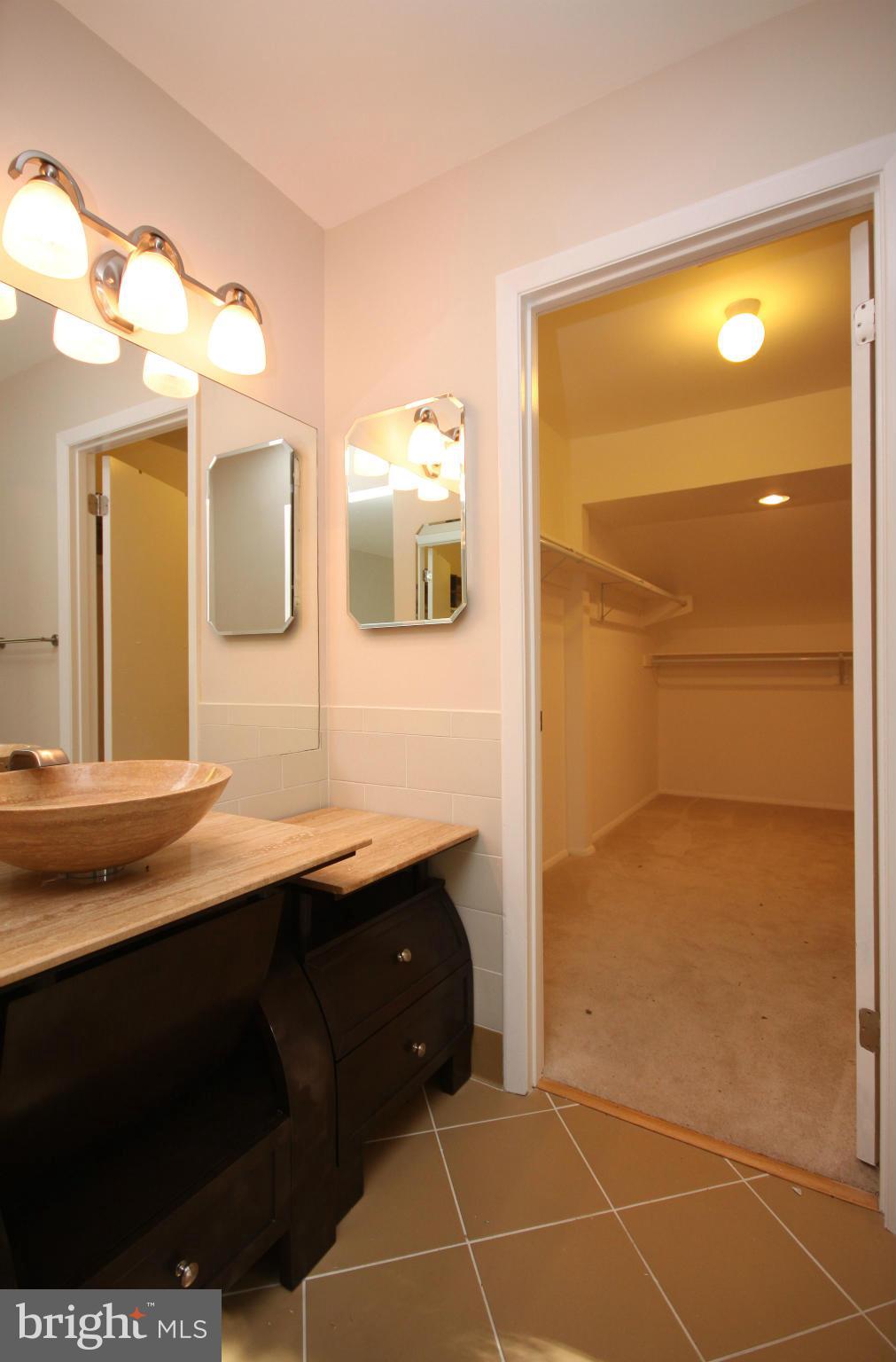 9437 Kilimanjaro Road Columbia, MD 21045 - Photo 14 of 30 Bath (Master)