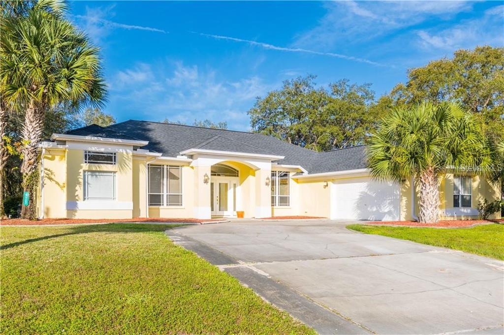 9433 Wilderness Trail Weeki Wachee, FL 34613 - Photo 2 of 42