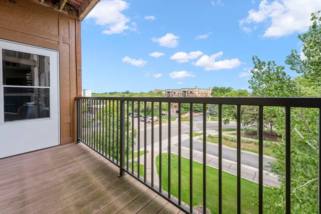 $299,900 | 1155 Ford Road, Unit 205, St. Louis Park, MN 55426