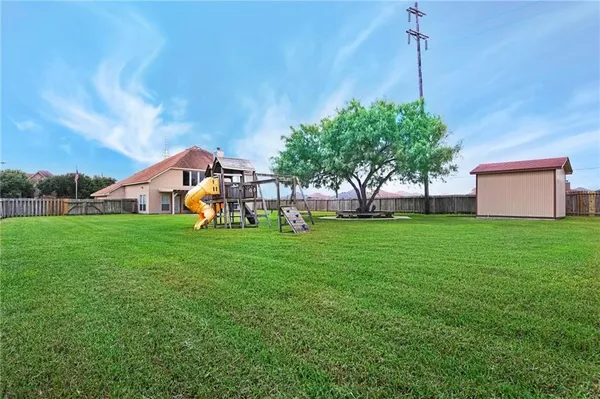$2,795 | 14126 River Rock Drive, Corpus Christi, TX 78410