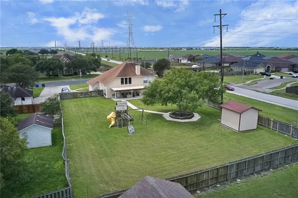 $2,795 | 14126 River Rock Drive, Corpus Christi, TX 78410