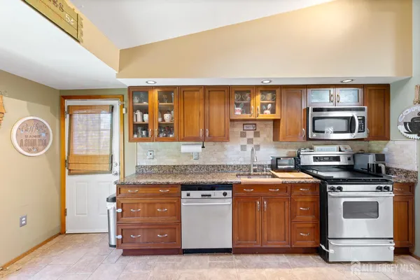 $660,000 | 50 Cindy Street, Old Bridge, NJ 08857