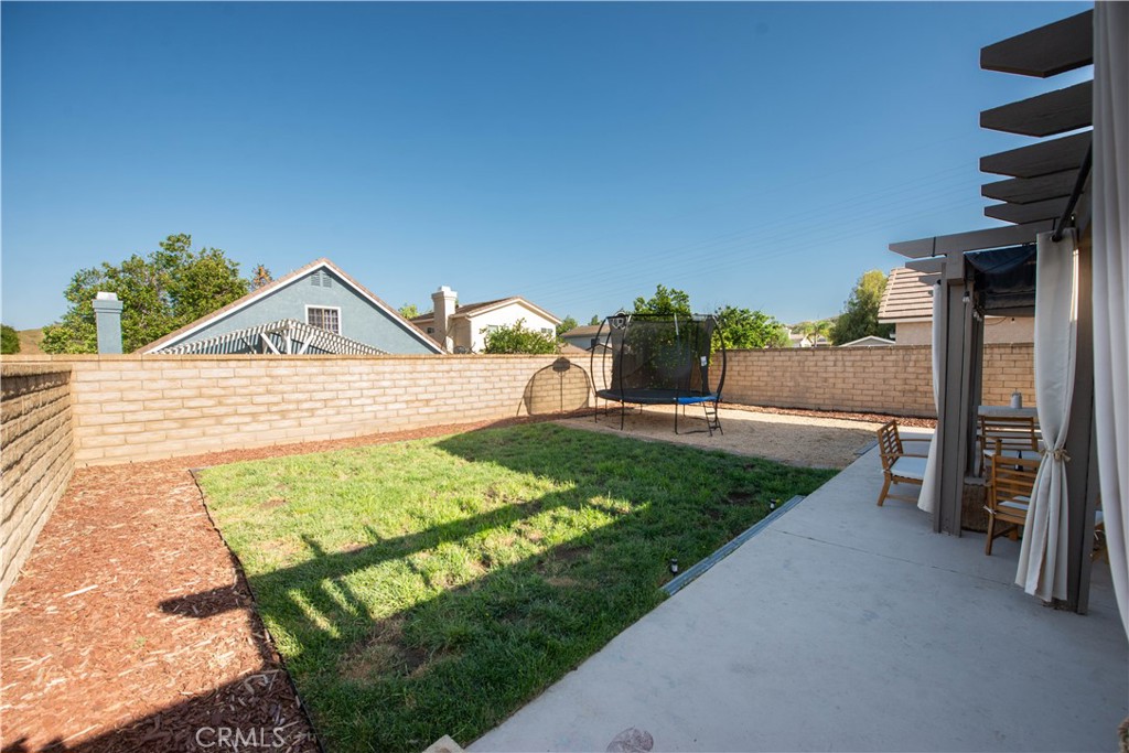 29130 Highplains Court Castaic, CA 91384 - Photo 32 of 37