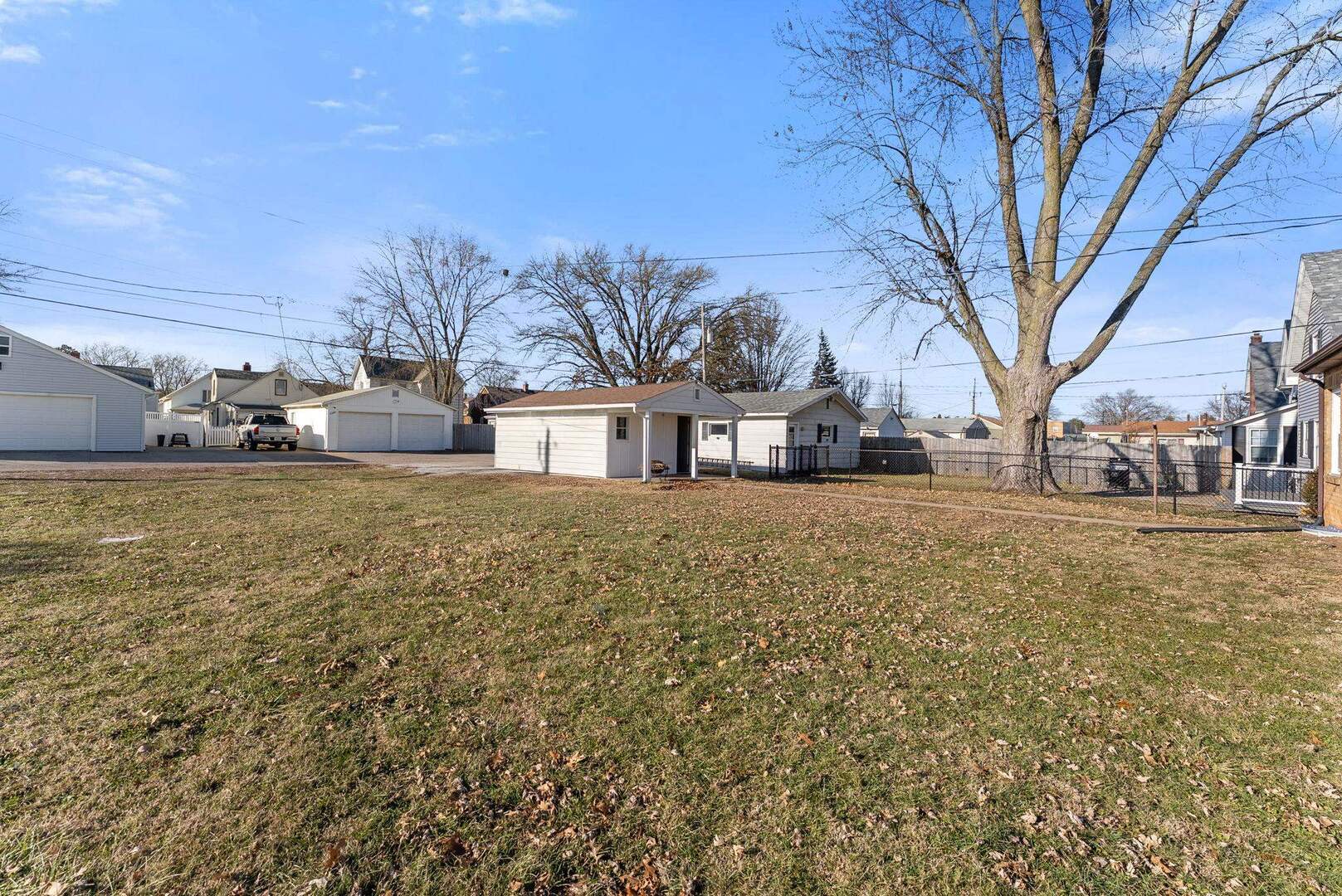 2341 33rd Street Moline, IL 61265 - Photo 11 of 12 a view of yard with a house