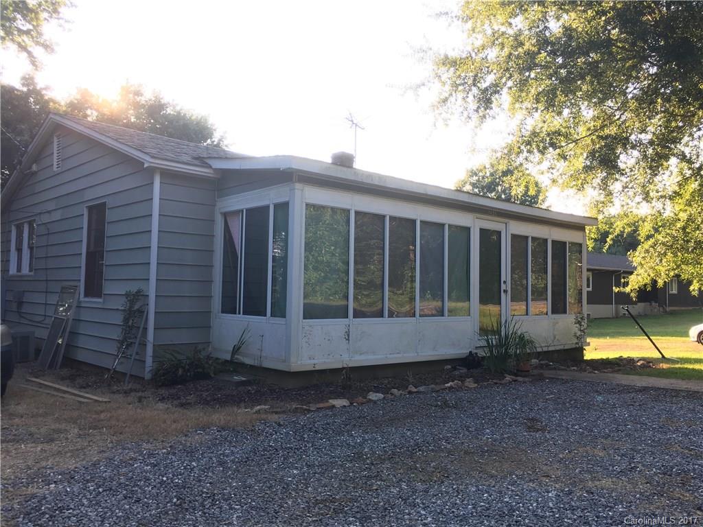 2021 Robinson Road Newton, NC 28658 - Photo 2 of 4 Gallery Image 2