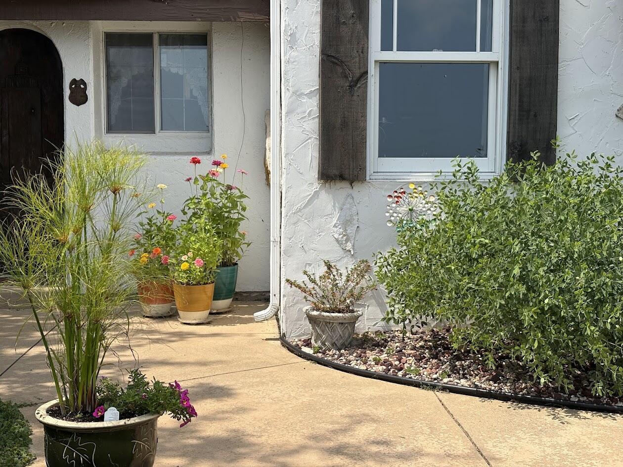 1270 Lake Shore Road Grafton, WI 53024 - Photo 86 of 99 Patio gardens