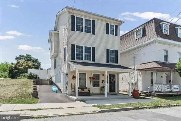 $649,900 | 112 Dayton Street, Phoenixville, PA 19460