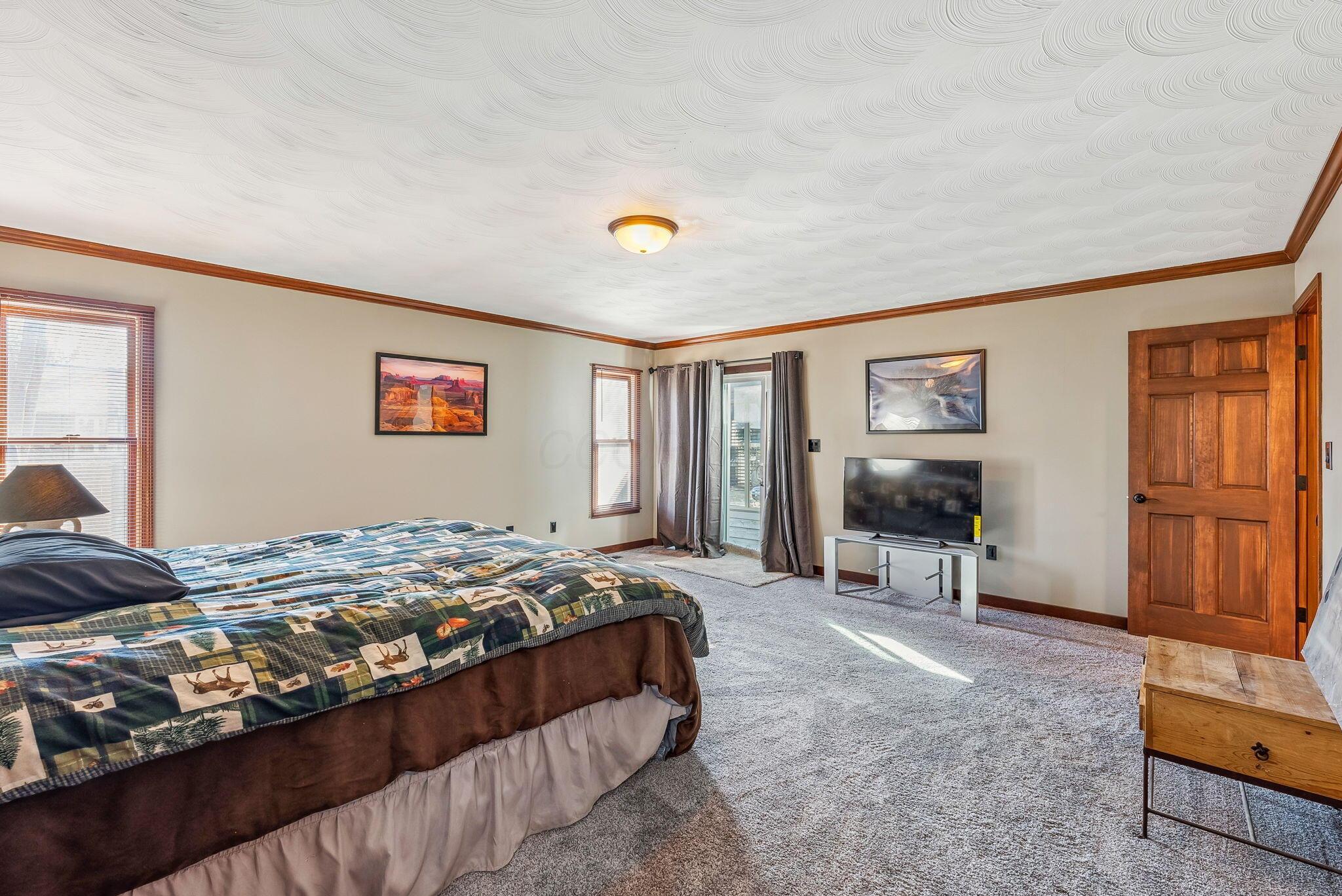 588 Country Club Road Columbus, OH 43213 - Photo 22 of 48 Primary Bedroom 3