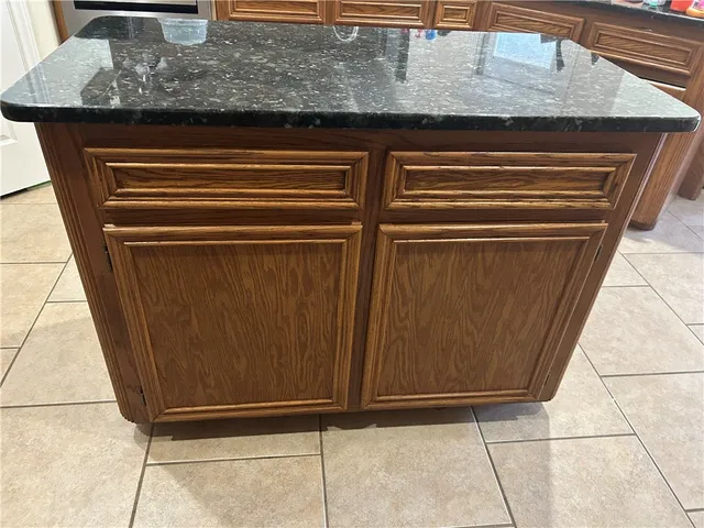 $2,500 | 6917 Boardwalk Avenue, Corpus Christi, TX 78414