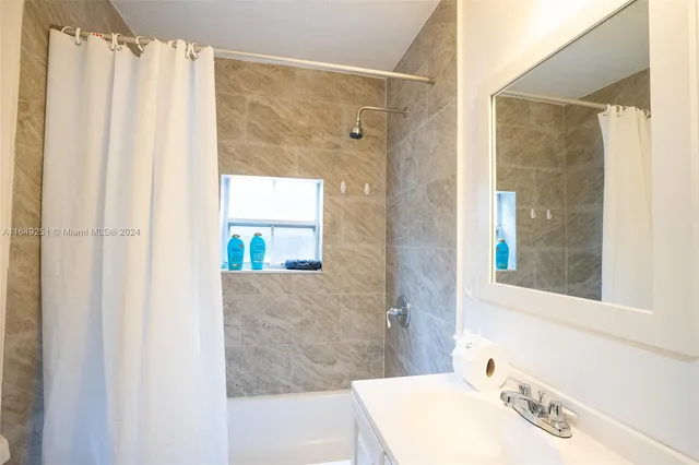 $4,288,000 | 444 Ponce De Leon Boulevard, Coral Gables, FL 33134