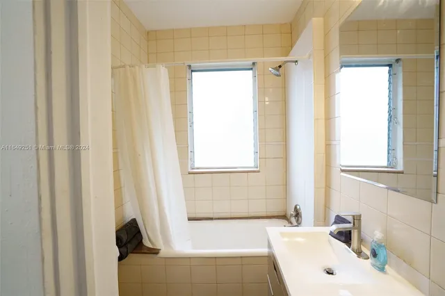 $4,288,000 | 444 Ponce De Leon Boulevard, Coral Gables, FL 33134