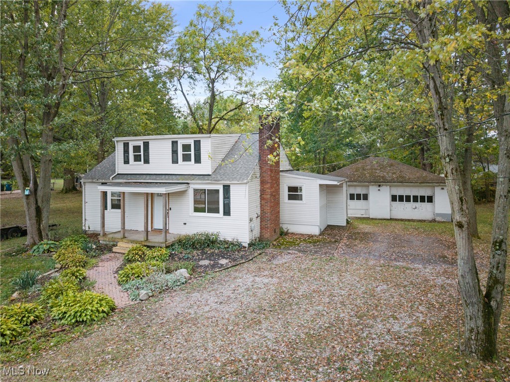 1129 Novak Road Grafton, OH 44044 - Photo 2 of 32 Gallery Image 2